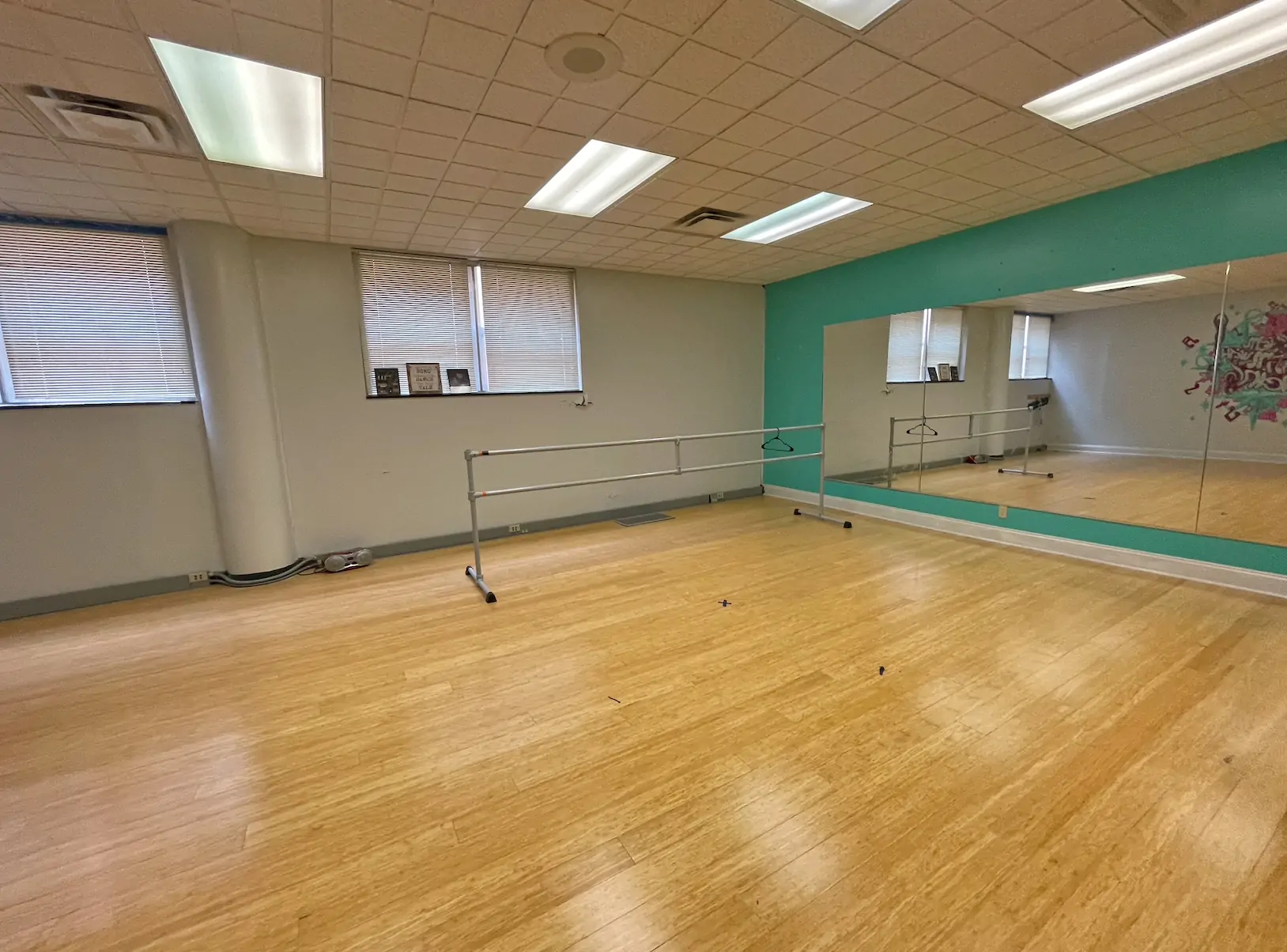 CB-750-Dance-Room